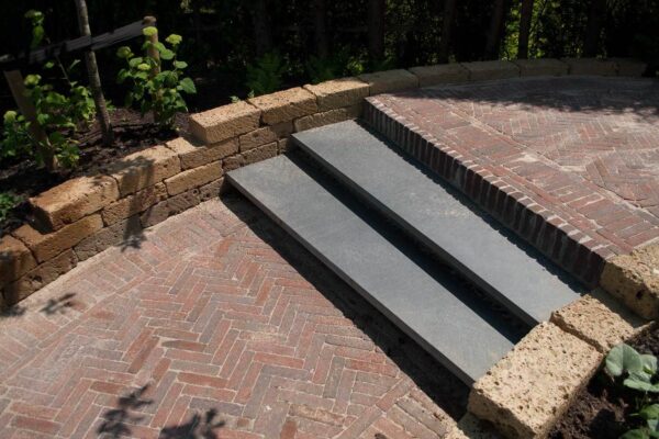 390d44beccff9c7132fe905f43c2a03d_f558