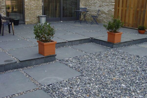 Indgangsparti med skifer fliser