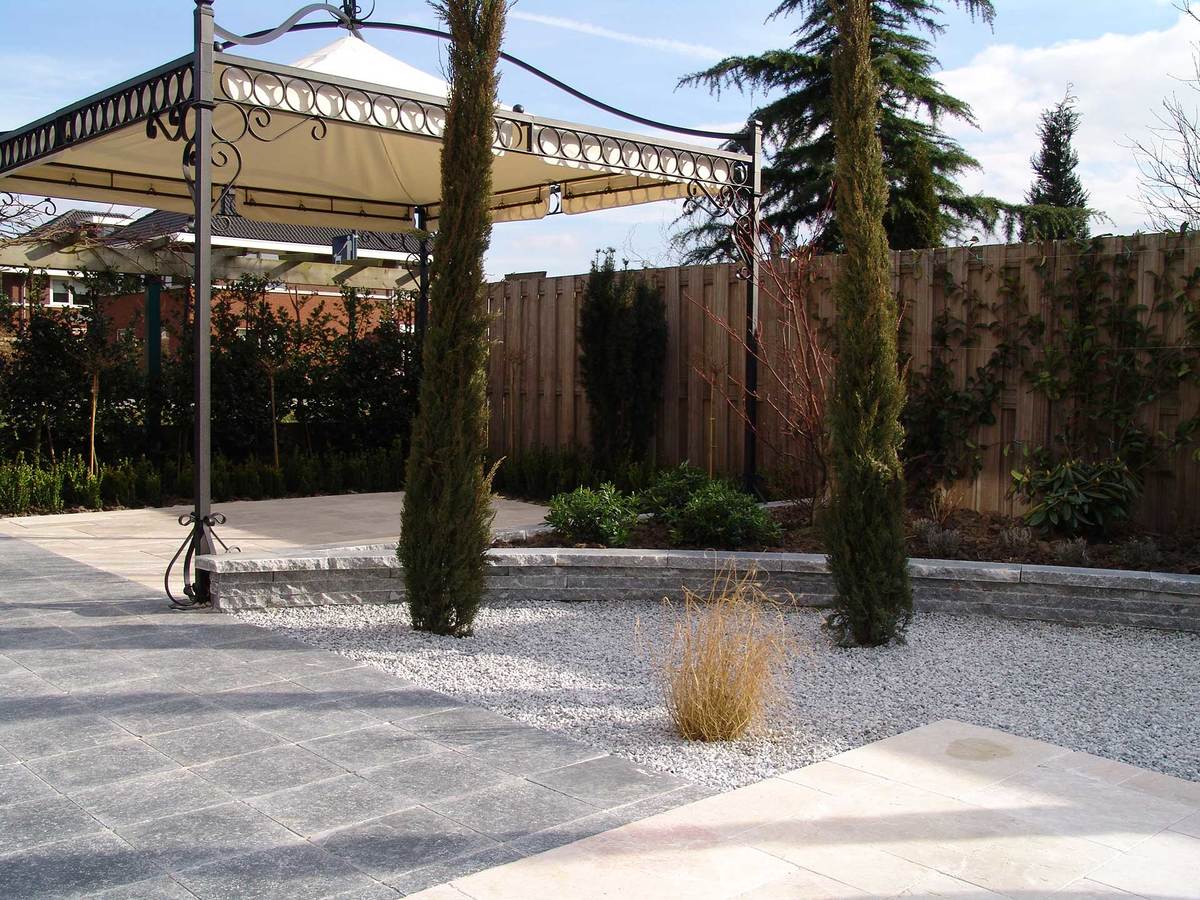 Terrasse med marmor fliser