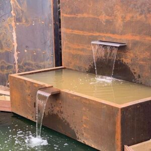 Fritstående vægmodul i cortenstål