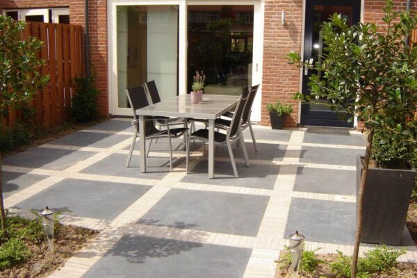 8c438479555ea5efaefb5f420d8a631f_f571