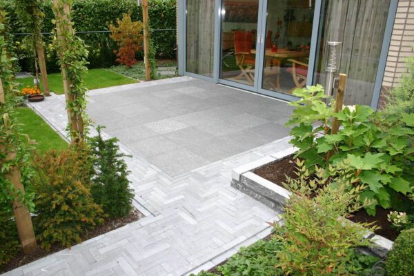 91e8c3347da2a19d1b985a6bdb8865b6_f241