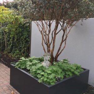 Aluminium plantebeholdere