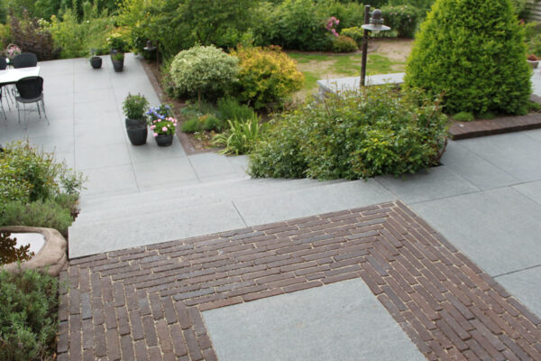 addb7eb823978605288256c33dd5f5be_f200