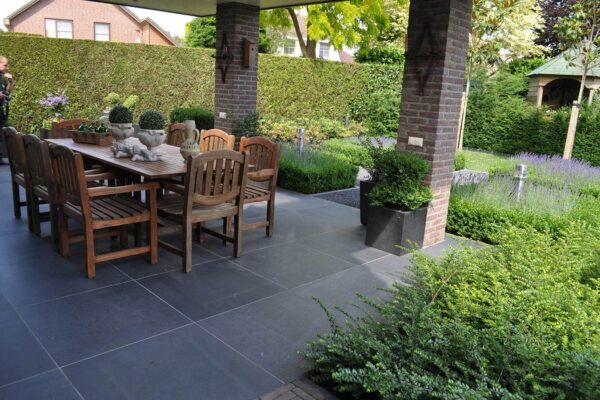 f2fba99152b8a63f326604cc06329929_f215